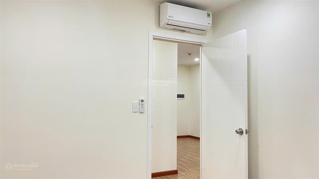 Cho thuê diamond riverside, 8,5 triệu, 73 m2, 2pn, 2wc có rèm 02 máy lạnh, nhà sẵn