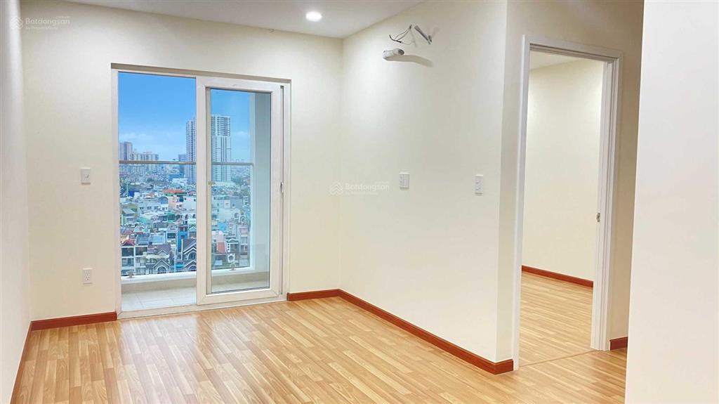Cần cho thuê nhà diamond riverside nhà trống 73m2 2pn 2wc giá 8 triệu,  0941 733 ***