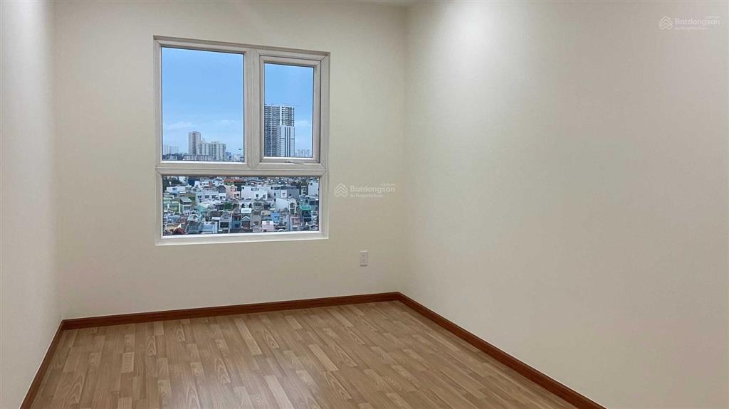 Cần cho thuê nhà diamond riverside nhà trống 73m2 2pn 2wc giá 8 triệu,  0941 733 ***