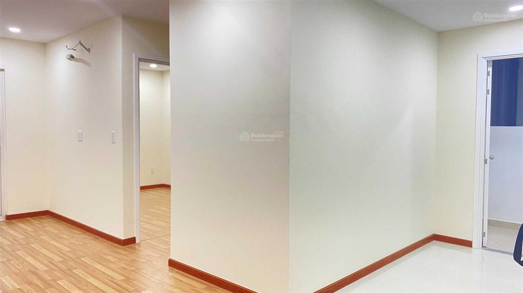 Cần cho thuê nhà diamond riverside nhà trống 73m2 2pn 2wc giá 8 triệu,  0941 733 ***