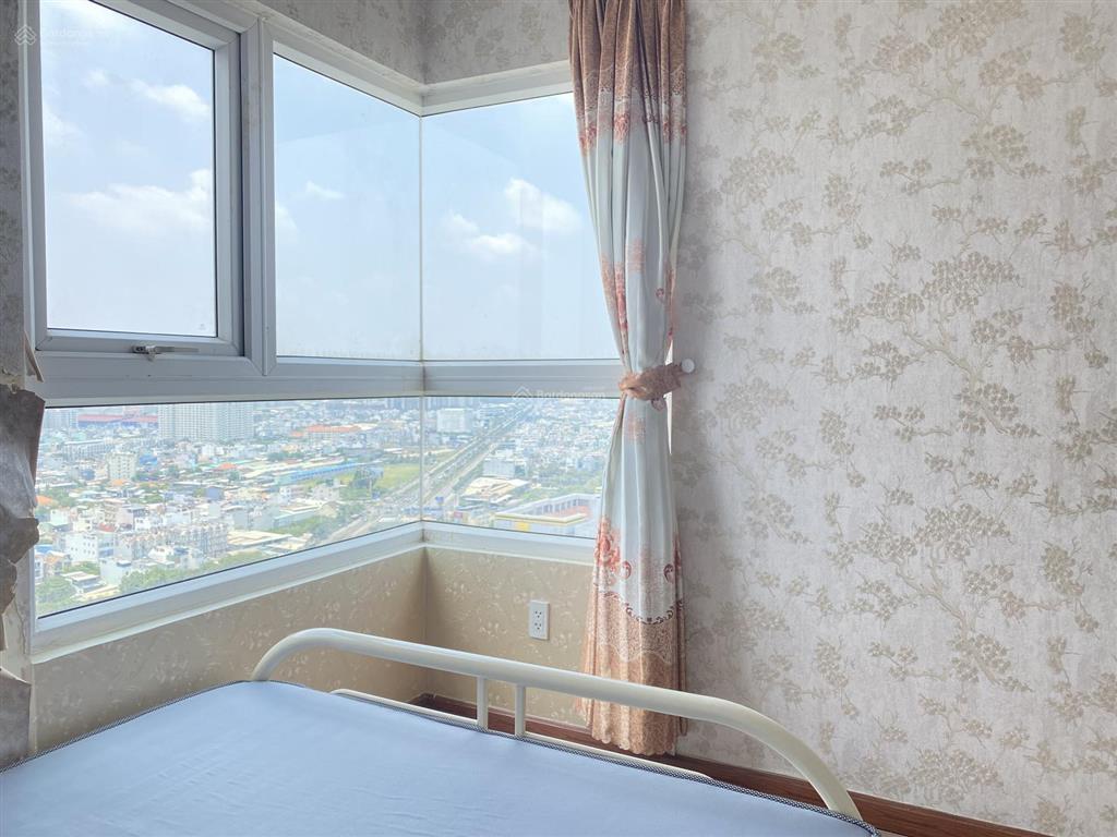 Cho thuê căn gốc 74m2 2pn 2wc diamond riverside bình phú. nhà full nội thất mới đẹp như hình đăng