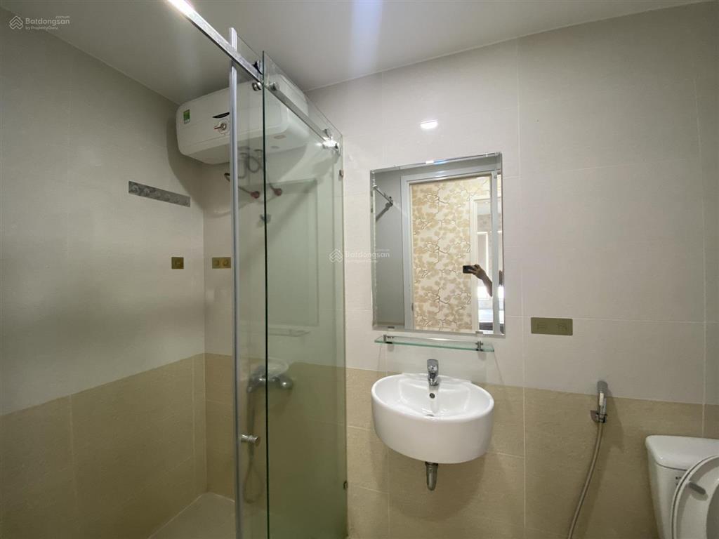 Cho thuê căn gốc 74m2 2pn 2wc diamond riverside bình phú. nhà full nội thất mới đẹp như hình đăng