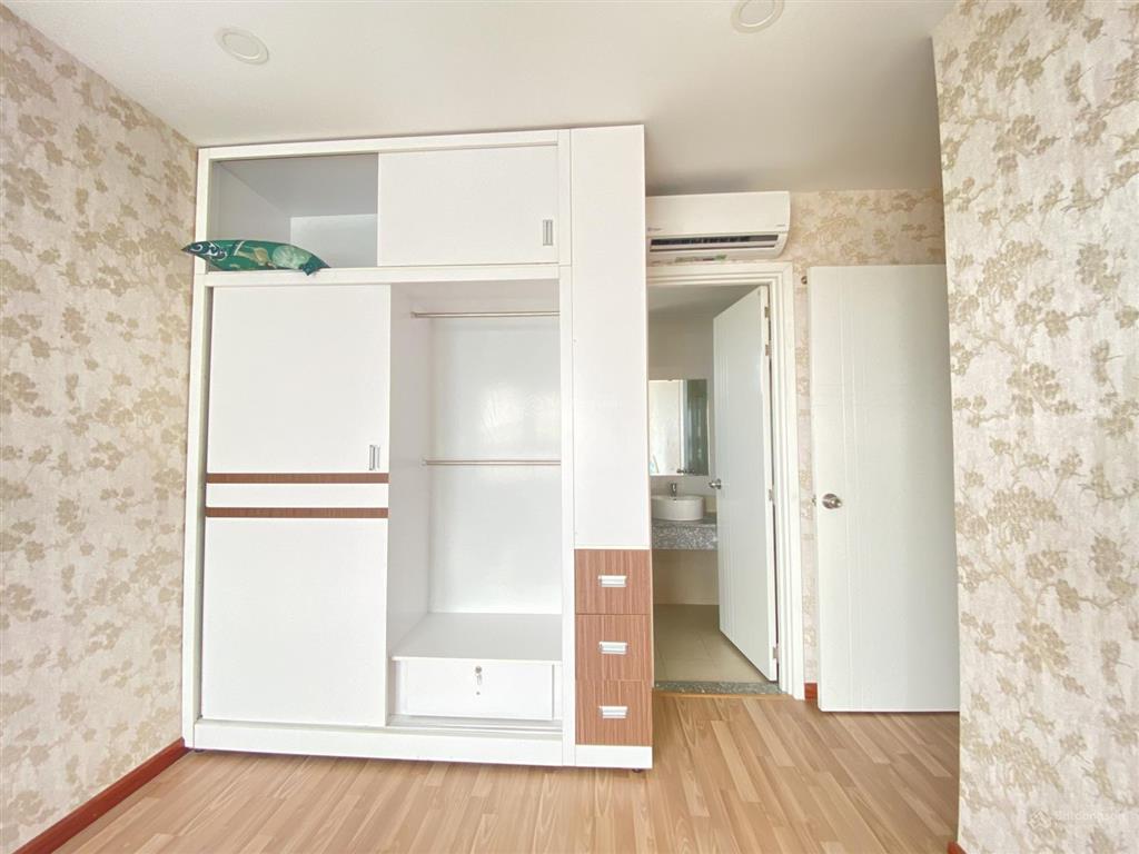 Cho thuê căn gốc 74m2 2pn 2wc diamond riverside bình phú. nhà full nội thất mới đẹp như hình đăng