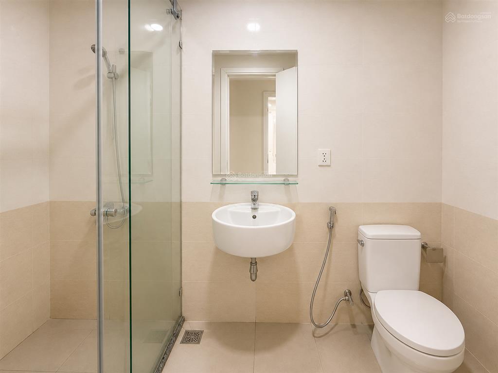 Bán căn lầu 10 diamond riverside, 3,1 tỷ, 73m2 2pn 2wc, hướng nam, nhà mới, tặng kèm nội thất mới