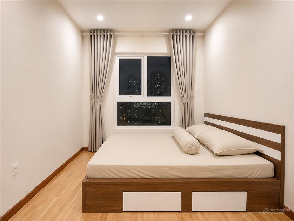 Bán căn lầu 10 diamond riverside, 3,1 tỷ, 73m2 2pn 2wc, hướng nam, nhà mới, tặng kèm nội thất mới