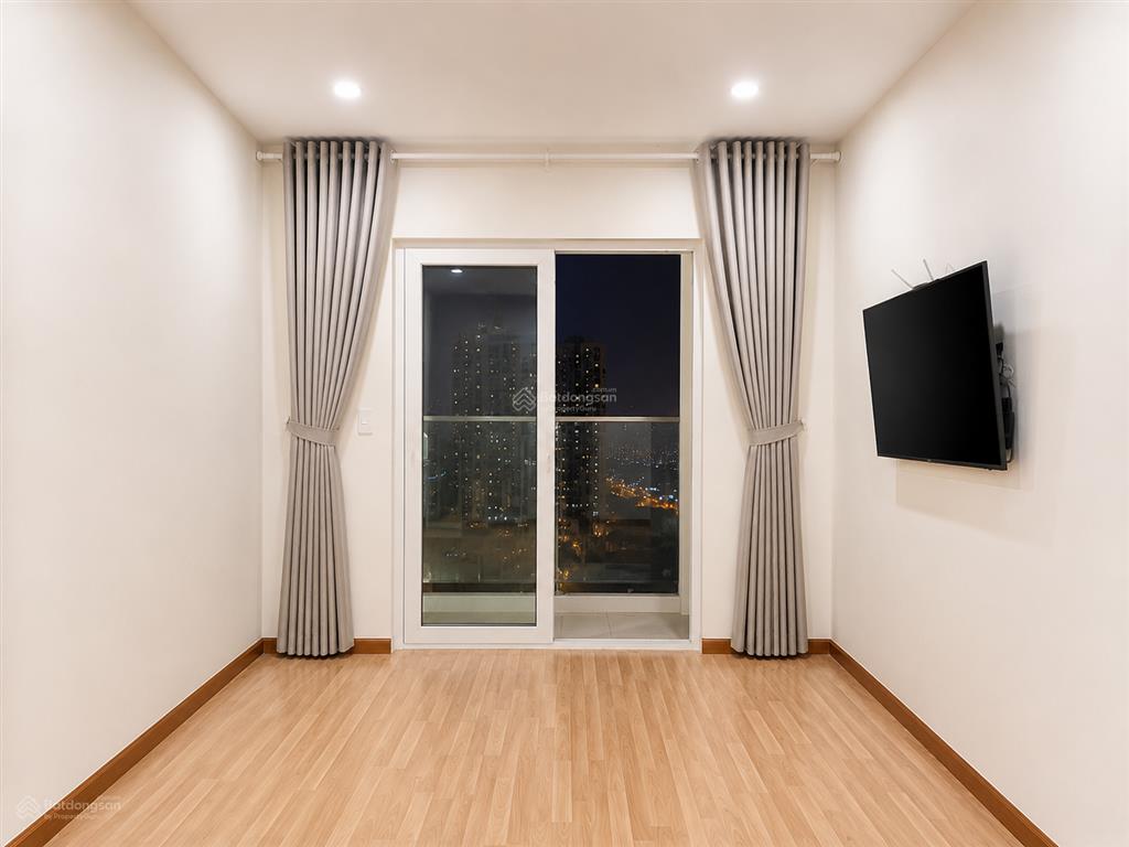 Bán căn lầu 10 diamond riverside, 3,1 tỷ, 73m2 2pn 2wc, hướng nam, nhà mới, tặng kèm nội thất mới