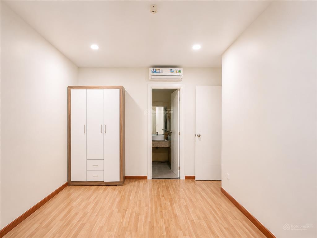 Bán căn lầu 10 diamond riverside, 3,1 tỷ, 73m2 2pn 2wc, hướng nam, nhà mới, tặng kèm nội thất mới