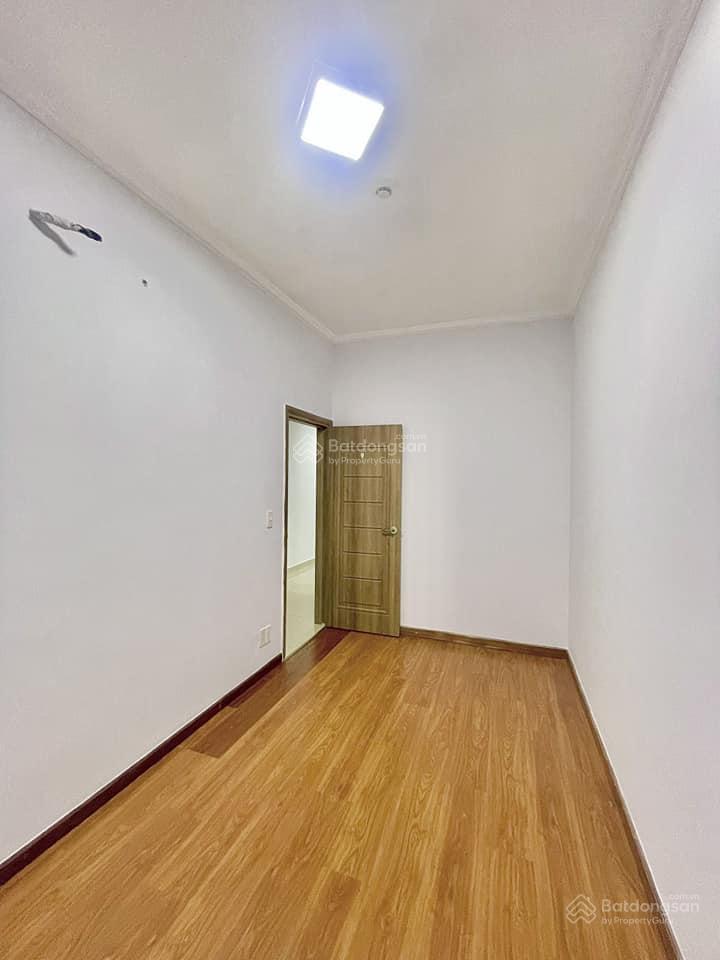Cho thuê căn hộ 49m2 1pn1wc giá 5.5tr green town bình tân block a nhà trống