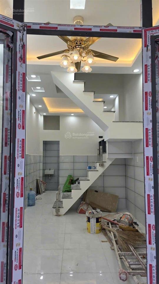 Nhà 2 lầu, mới xây, hẽm 3m cách mt phú định 50m p16 q8 gần hoàng ngân