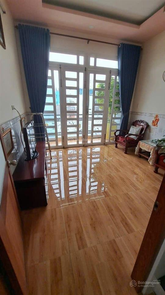 Nhà 3 lầu 3.62x9m, hẽm 3m 103k3/ bình đông p14 q8, thông hoài thanh, shr, hoàn công đủ