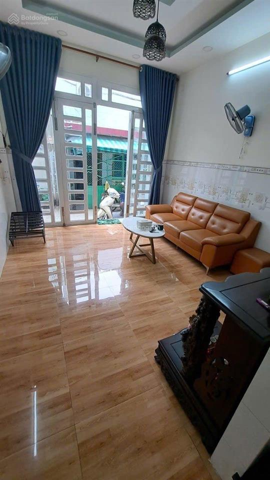 Nhà 3 lầu 3.62x9m, hẽm 3m 103k3/ bình đông p14 q8, thông hoài thanh, shr, hoàn công đủ