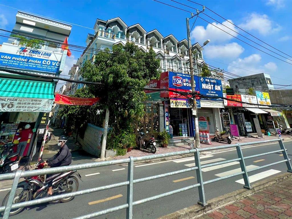 Nhà phố 4 tầng, hxh 6m cách 1 căn là mt phú định, phường 16, quận 8 nối dài ng văn luông, quận 6