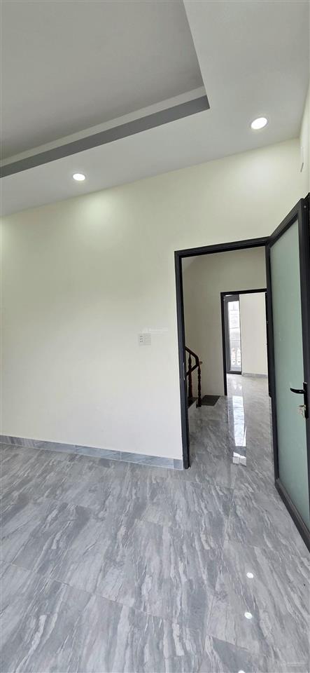 Nhà 3 lầu mt lý đạo thành p16 q8, cạnh cầu lò gốm võ văn kiệt q6, shr, hoàn công