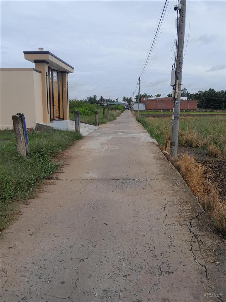 Nền đất thổ 152m2 (6,2m x 24,5m) đường 3,2m sát đt873b tại tân trung, gò công, tiền giang 600tr bớt