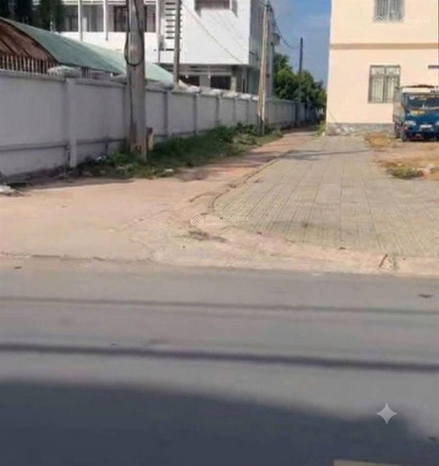 Đất mặt tiền ngay trung tâm và ngay chợ gò công đông, tiền giang, 102,8m2 full thổ, shr 2,15 tỷ