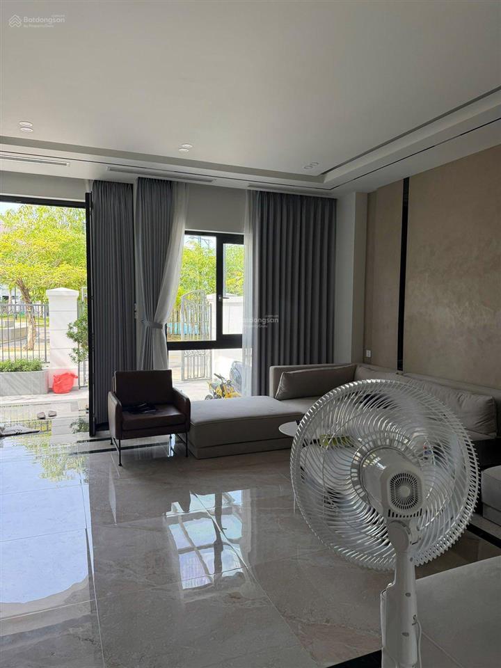 Cho thuê biệt thự song lập 200 m/2 khu compound full nội thất cao cấp giá 60 tr 1 tháng 0938 449 ***