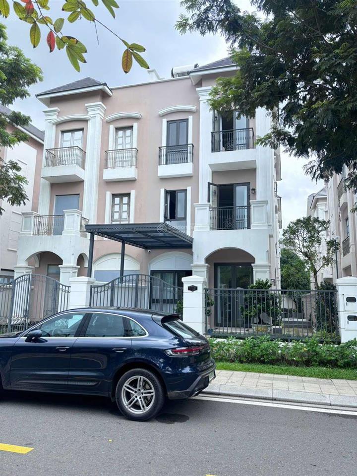 Cho thuê biệt thự song lập 200 m/2 khu compound full nội thất cao cấp giá 60 tr 1 tháng 0938 449 ***