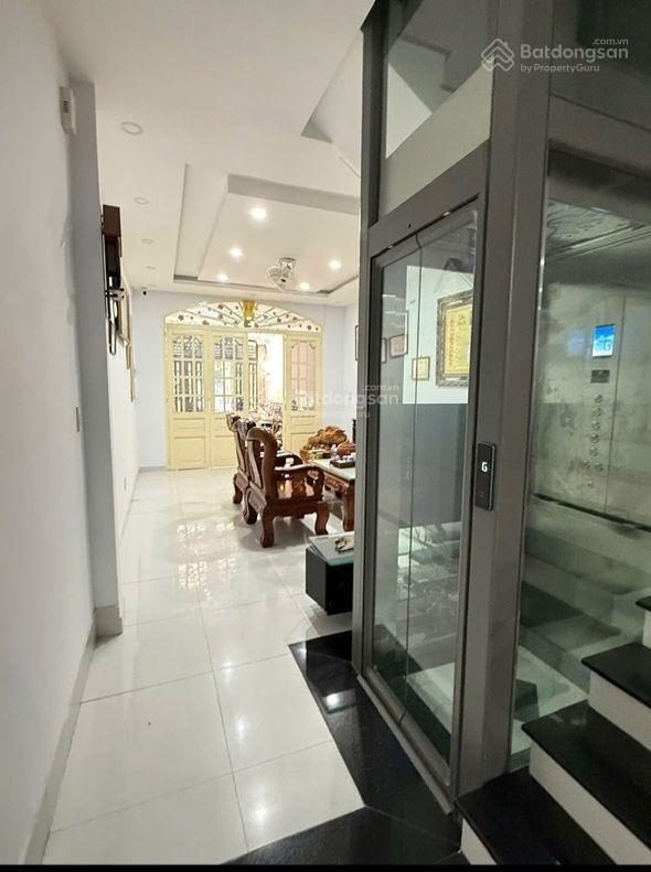 Bán nhà mặt tiền đường 12m có thang máy vị trí vàng ngã tư bình triệu thủ đức.