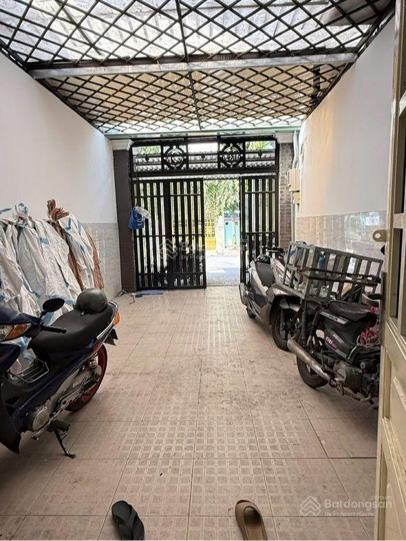 Bán nhà mặt tiền đường 12m có thang máy vị trí vàng ngã tư bình triệu thủ đức.