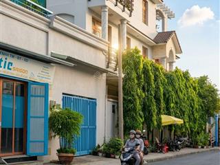 Bán biệt thự mặt tiền đường số 10 phường hiệp bình thủ đức. dt 242m2
