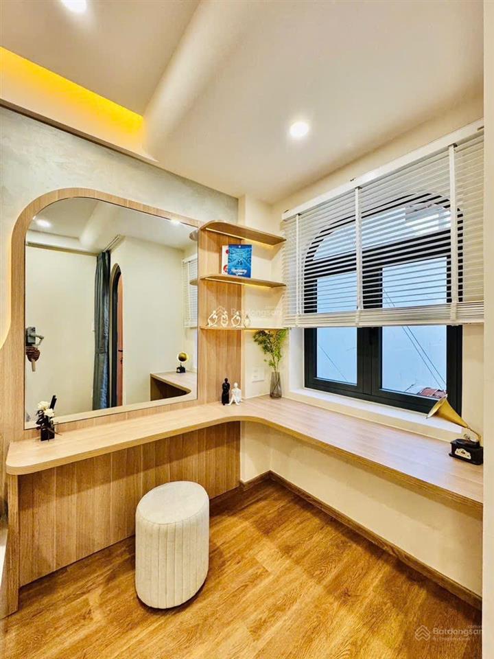 Bán nhà riêng 6,89 tỷ, 29m2 tại bùi hữu nghĩa, p 2, q.bình thạnh, 5 tầng lầu .