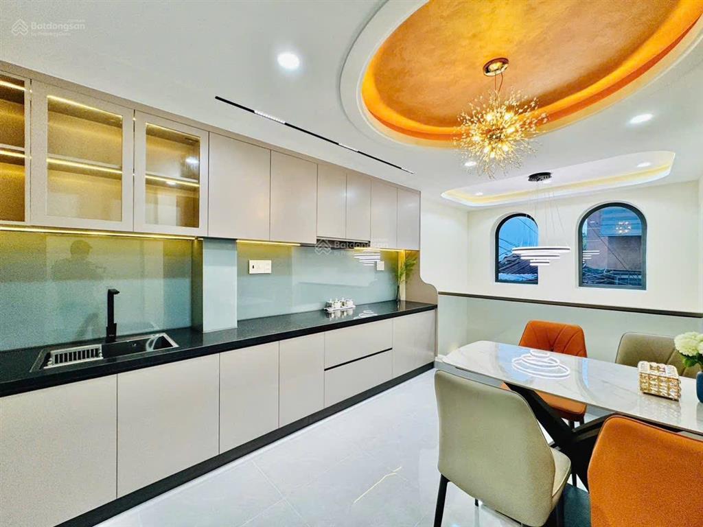 Bán nhà riêng 6,89 tỷ, 29m2 tại bùi hữu nghĩa, p 2, q.bình thạnh, 5 tầng lầu .