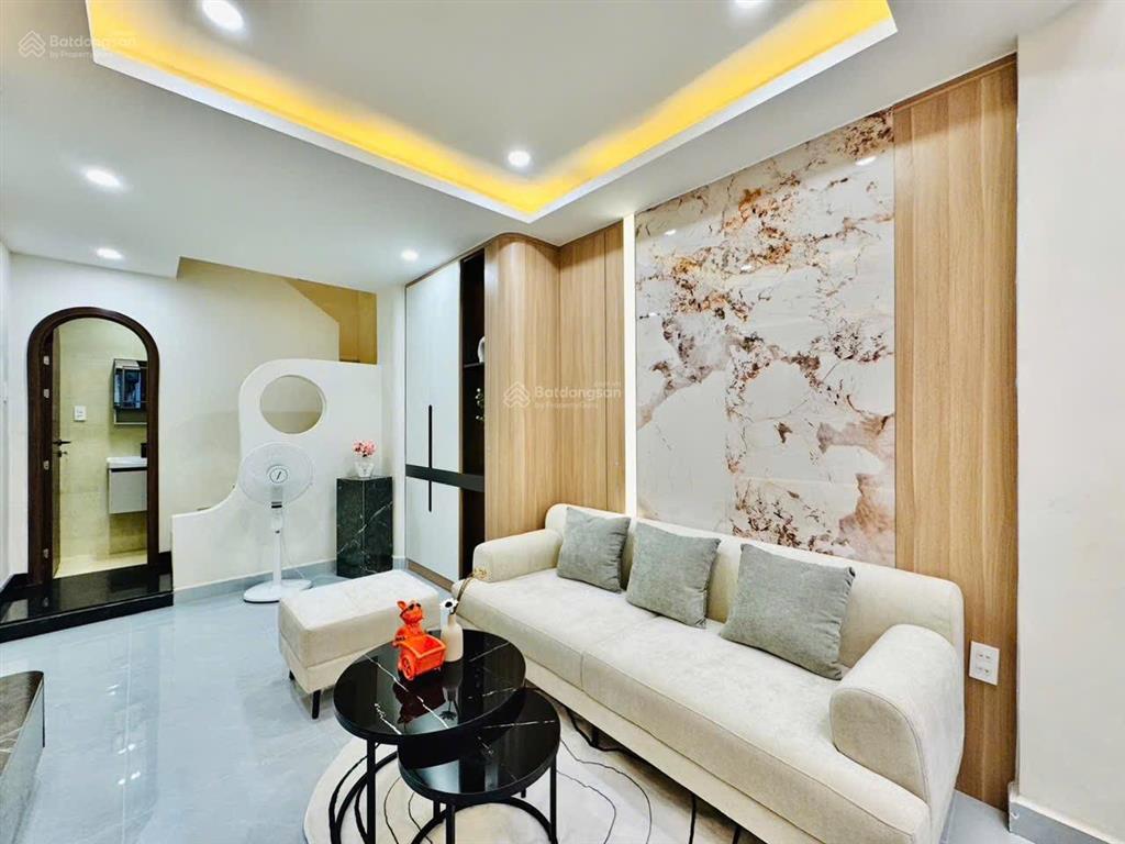 Bán nhà riêng 6,89 tỷ, 29m2 tại bùi hữu nghĩa, p 2, q.bình thạnh, 5 tầng lầu .