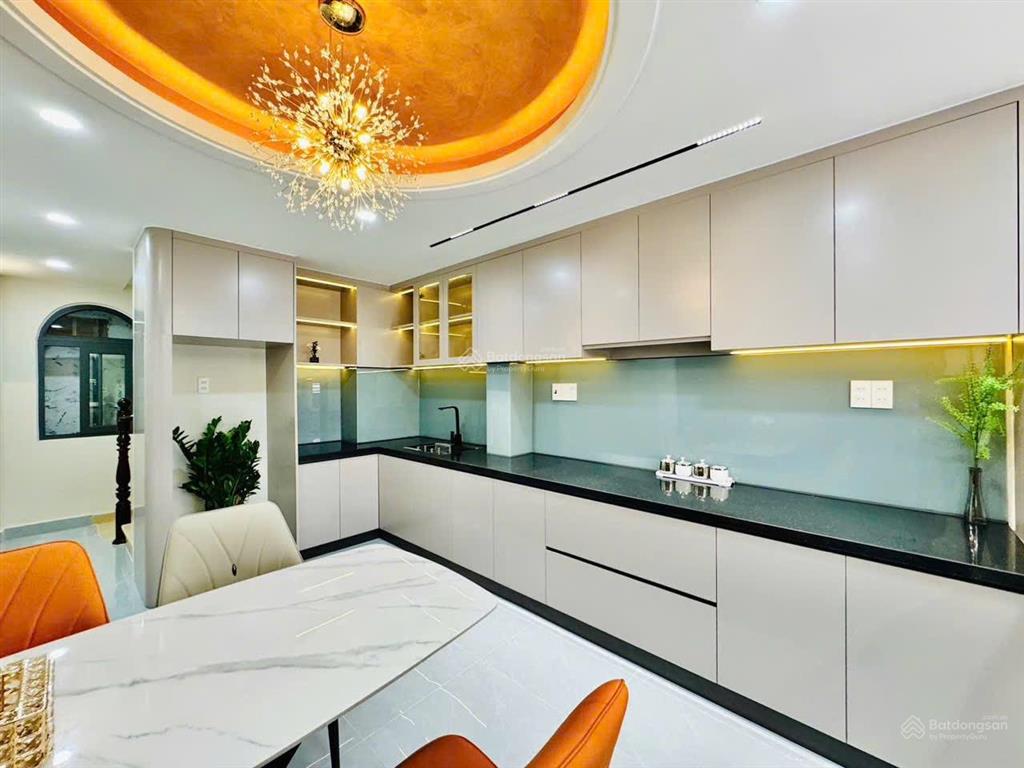 Bán nhà riêng 6,89 tỷ, 29m2 tại bùi hữu nghĩa, p 2, q.bình thạnh, 5 tầng lầu .