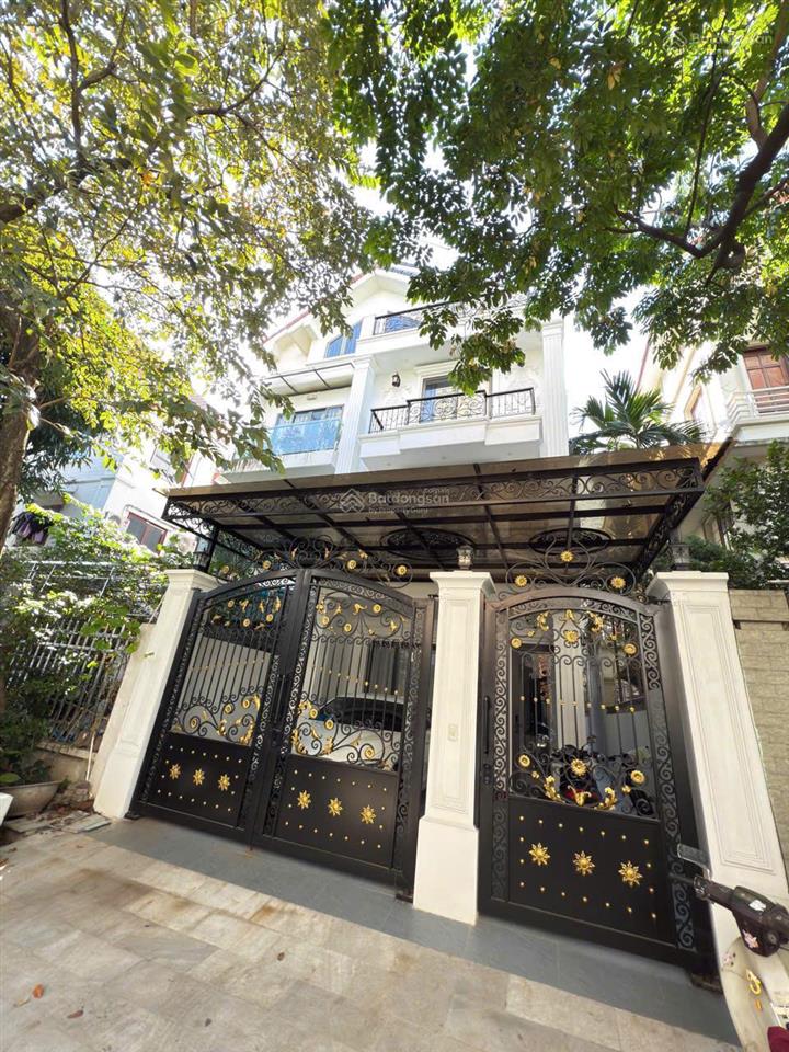 Bán biệt thự khu intracom trung văn. dt 145m2, 4 tầng mới, thang máy. gần công viên