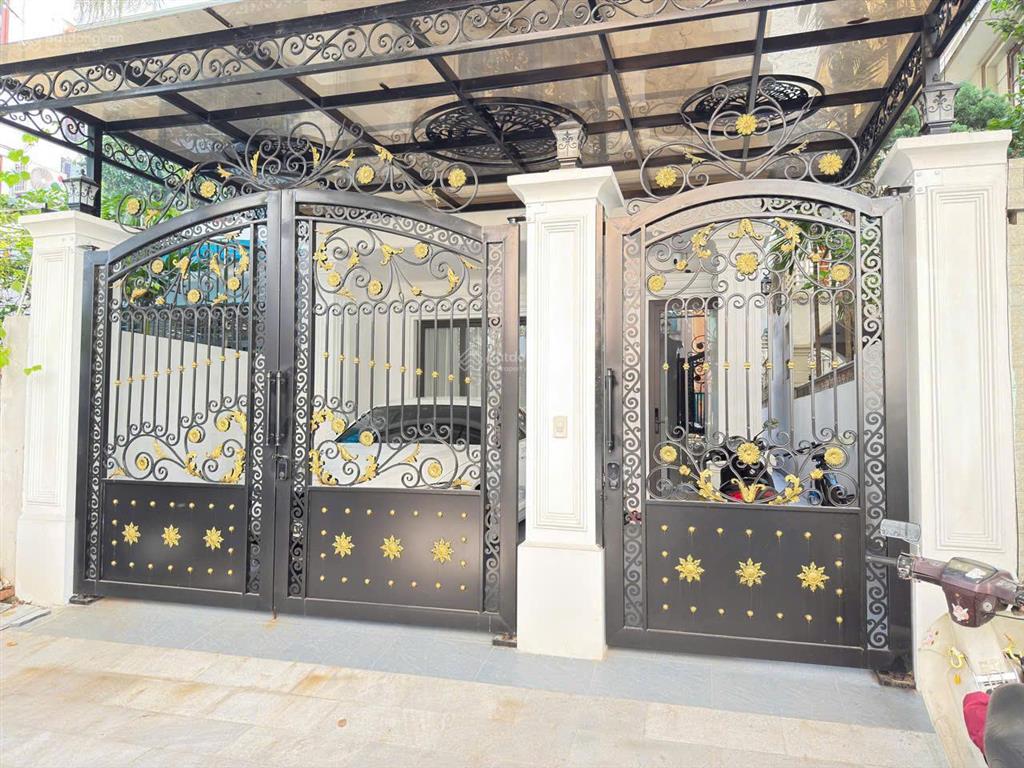 Bán biệt thự khu intracom trung văn. dt 145m2, 4 tầng mới, thang máy. gần công viên