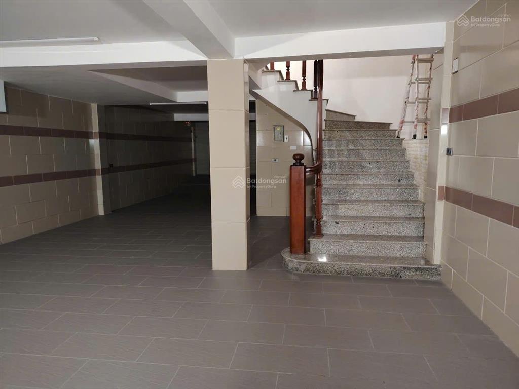 Bán biệt thự ở vinaconex 3  kđt trung văn  gần đại lộ thăng long. nhà đẹp  có hầm