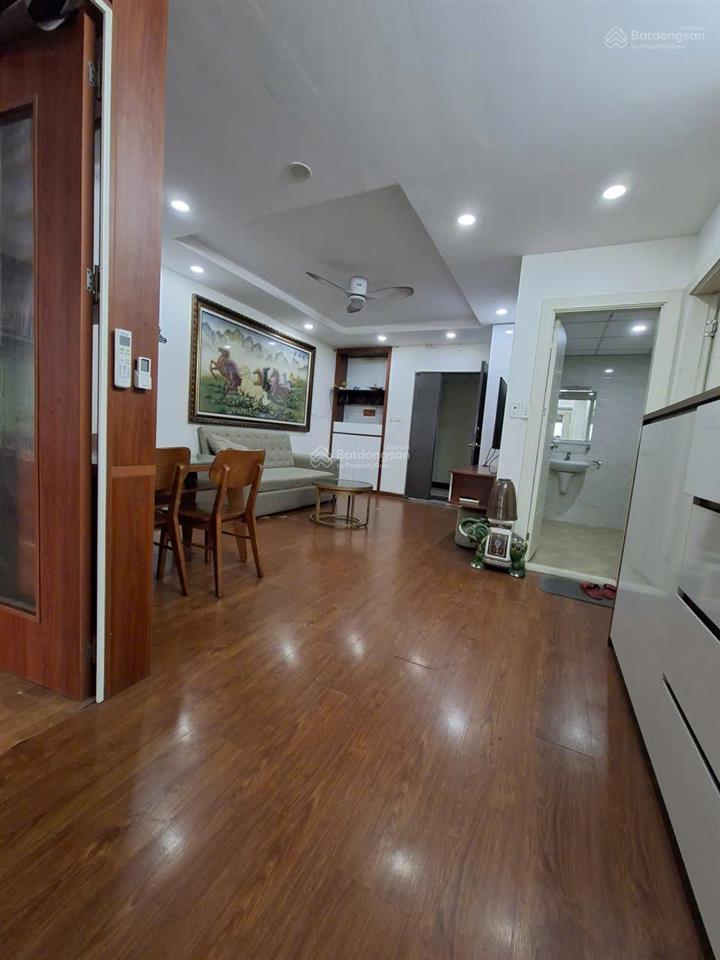 Bán căn hộ chung cư tòa thăng long tower số 33 mạc thái tổ. dt 81m2, 2pn, 2vs. giá 6,5 tỷ