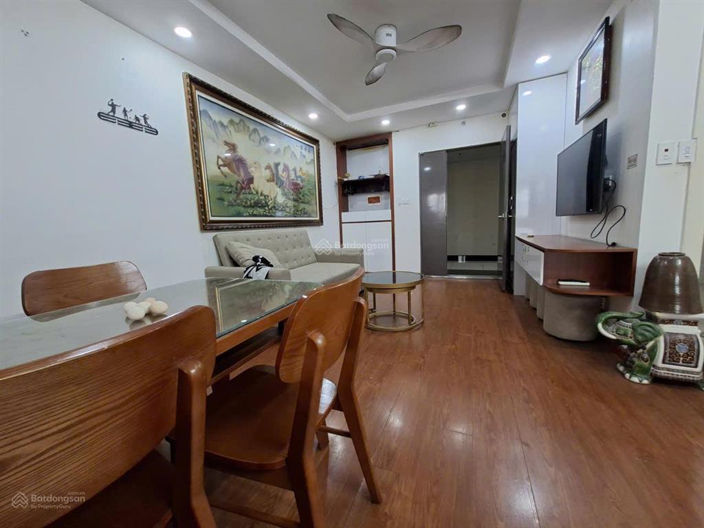 Bán căn hộ chung cư tòa thăng long tower số 33 mạc thái tổ. dt 81m2, 2pn, 2vs. giá 6,5 tỷ