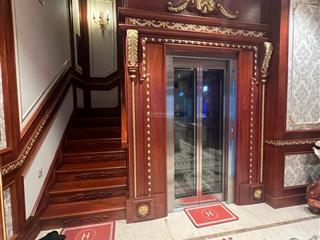 Biệt thự vip mặt vườn hoa kđt dịch vọng. dt 210m2, mt 15m. xây 4 tầng. đẹp long lanh