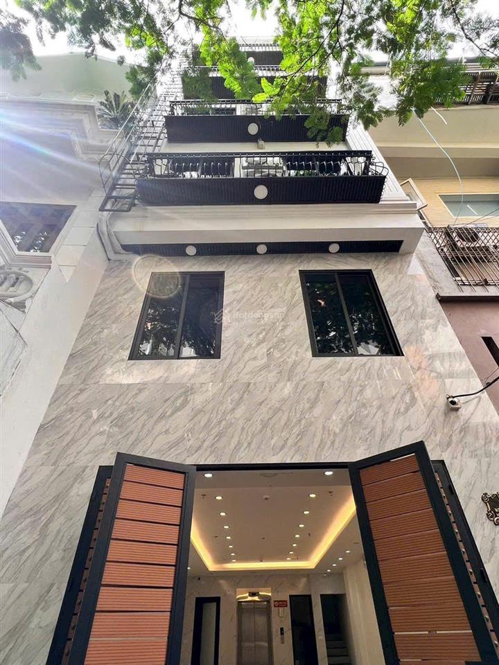 Bán nhà khu kim giang dt 65m2, xây 7 tầng. mt 5,2m. thang máy, ô tô tránh nhau. gần phố