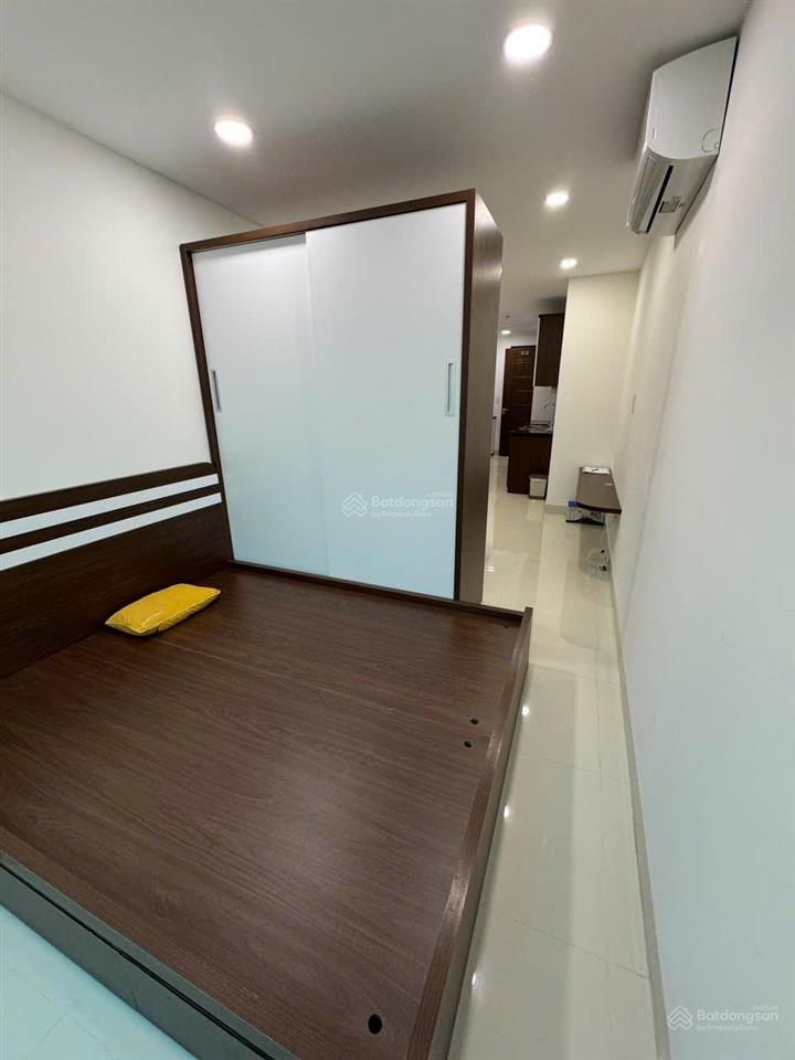 Bán nhà khu kim giang dt 65m2, xây 7 tầng. mt 5,2m. thang máy, ô tô tránh nhau. gần phố