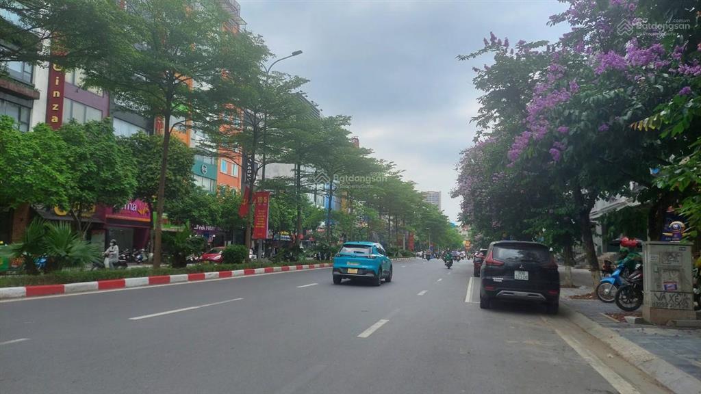 Bán nhà mặt phố trung kính, dt 87m2 xây 6 tầng. thông phòng, thang máy, mt 5,2m. kd đỉnh cao