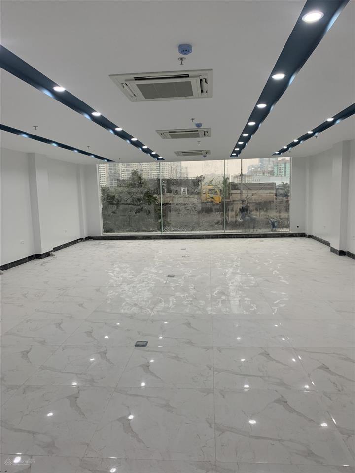 Bán tòa nhà mặt phố thọ tháp. dt 80m2, 7 tầng. mt 5m. thang máy. gần công viên cầu giấy