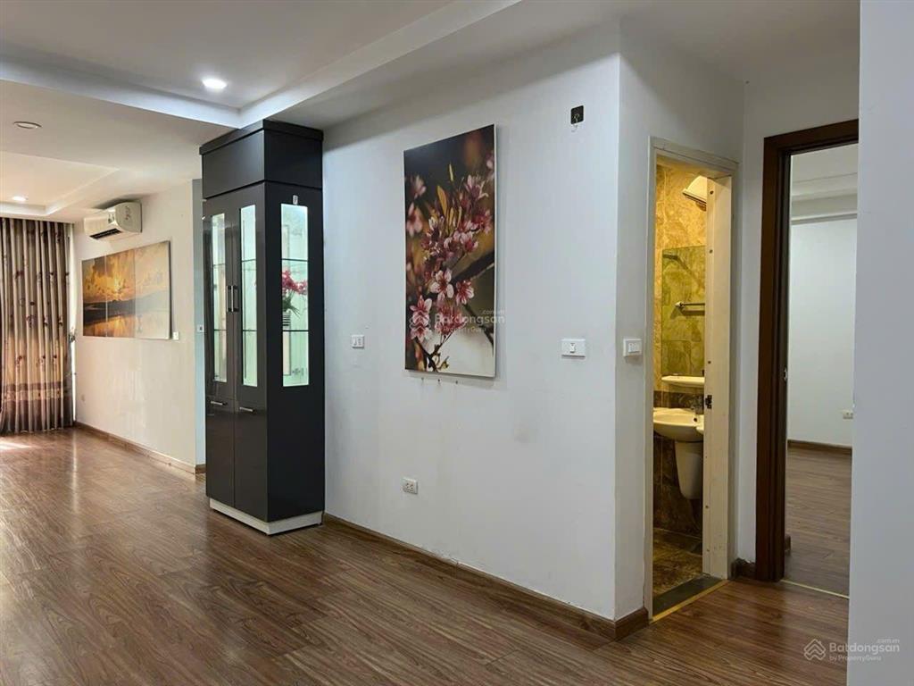 Bán căn hộ tòa c ecolife tây hồ, tầng 4, 88m² 2 phòng ngủ, 2wc, ban công đông bắc, 8,8 tỷ
