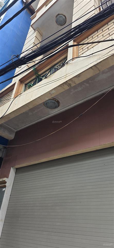 Cho thuê nhà ngõ 255 cầu giấy, ngõ rộng 3m, cách đường 30m, dt 80m2 x 4 tầng. giá 20 triệu/tháng