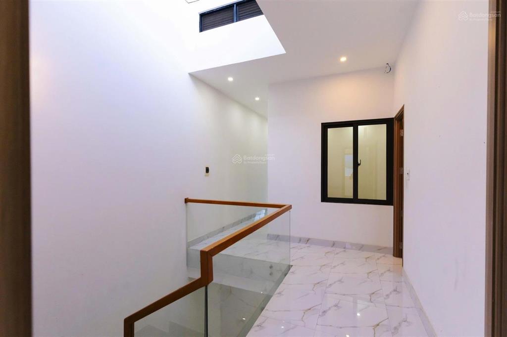 Bán liền kề hoàn thiện full nội thất đường mê linh dự án bàu tràm lakeside view hồ, giá 7,5 tỷ
