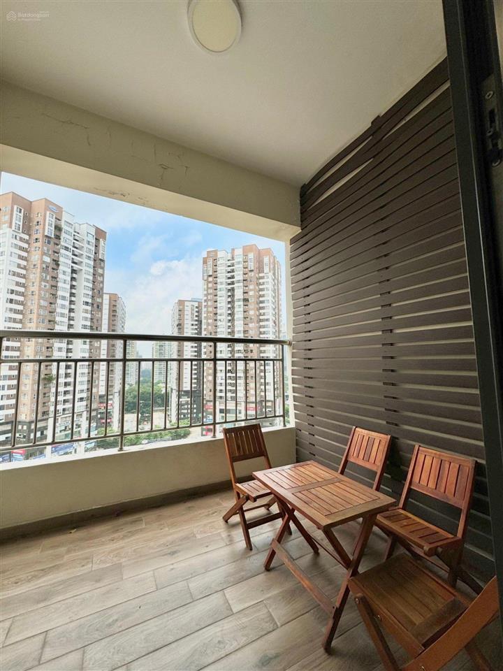 Bán căn hộ chung cư toà 17t phố hoàng đạo thuý 119m2 ,3pn full nt xin,đã có sổ đỏ