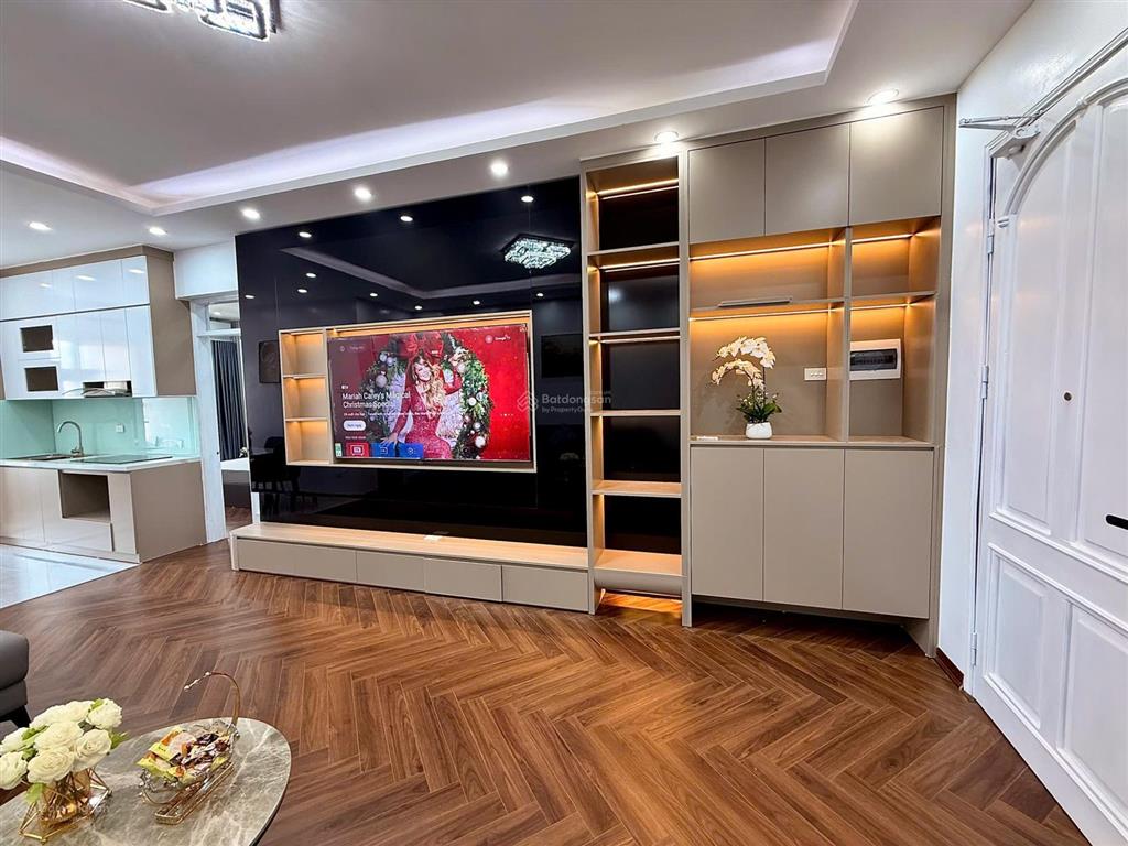 Bán căn hộ hoàng đạo thuý  lê văn lương 3pn full nt , sẵn sổ , ở được ngay