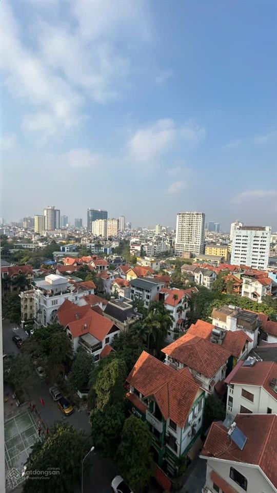 Nhà e chuyển công tác cần bán căn hộ 17t7 hoàng đạo thuý căn góc 3pn bc đn giá 10.95 tỷ