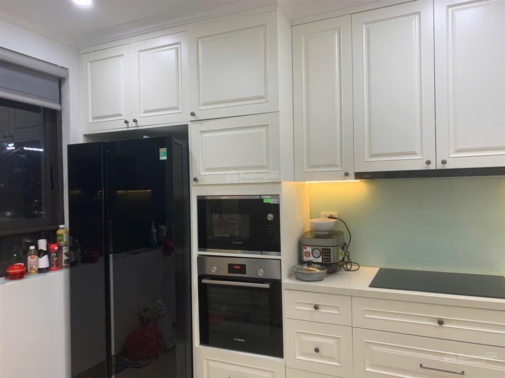 Nhà e chuyển công tác cần bán căn hộ 17t7 hoàng đạo thuý căn góc 3pn bc đn giá 10.95 tỷ