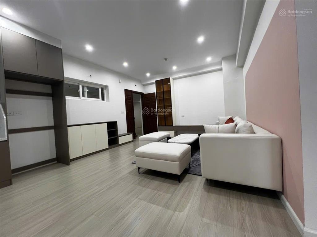 Bán căn hộ tòa 30t2 kđt nam trung yên, căn góc view hồ đã làm nt mới