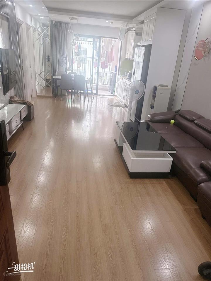 Bán căn hộ chính chủ tòa centr point  219 trung kính to, 2pn nội thất đẹp, ở ngay