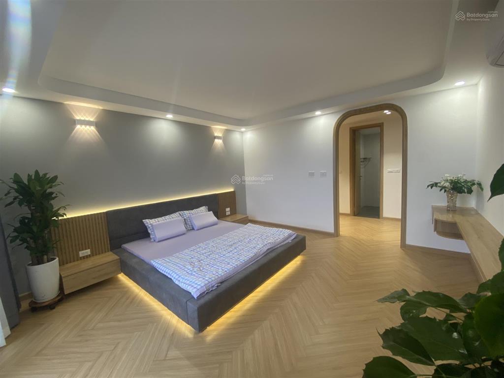 Bán căn hộ tòa nhà m5  91 nguyễn chí thanh 149 m2, 3 pn, căn góc, nội thất, giá 12,5 tỷ