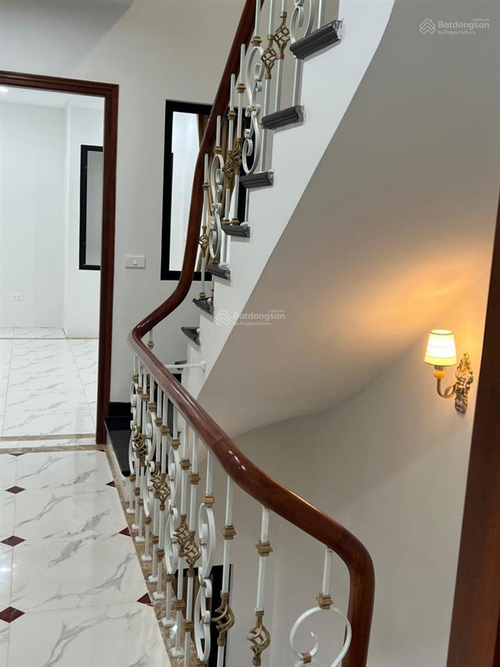 Bán biệt thự đẹp ở nguyên hồng, 21,5 tỷ, 45m2, nhiều tiện ích, tốt