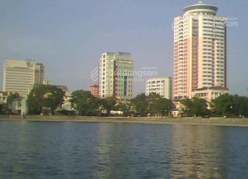 Bán căn hộ 3pn, 130m2 tại chung cư 15  17 ngọc khánh, 115 triệu/m2
